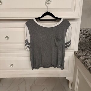 Grey Hollister cropped tshirt